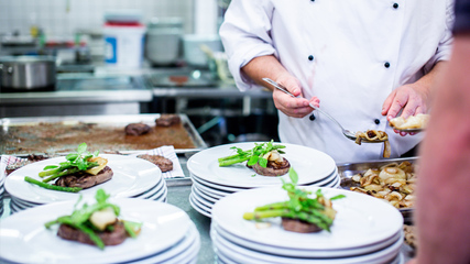 食堂承包与餐饮管理 提升就餐体验与运营效益的双赢策略